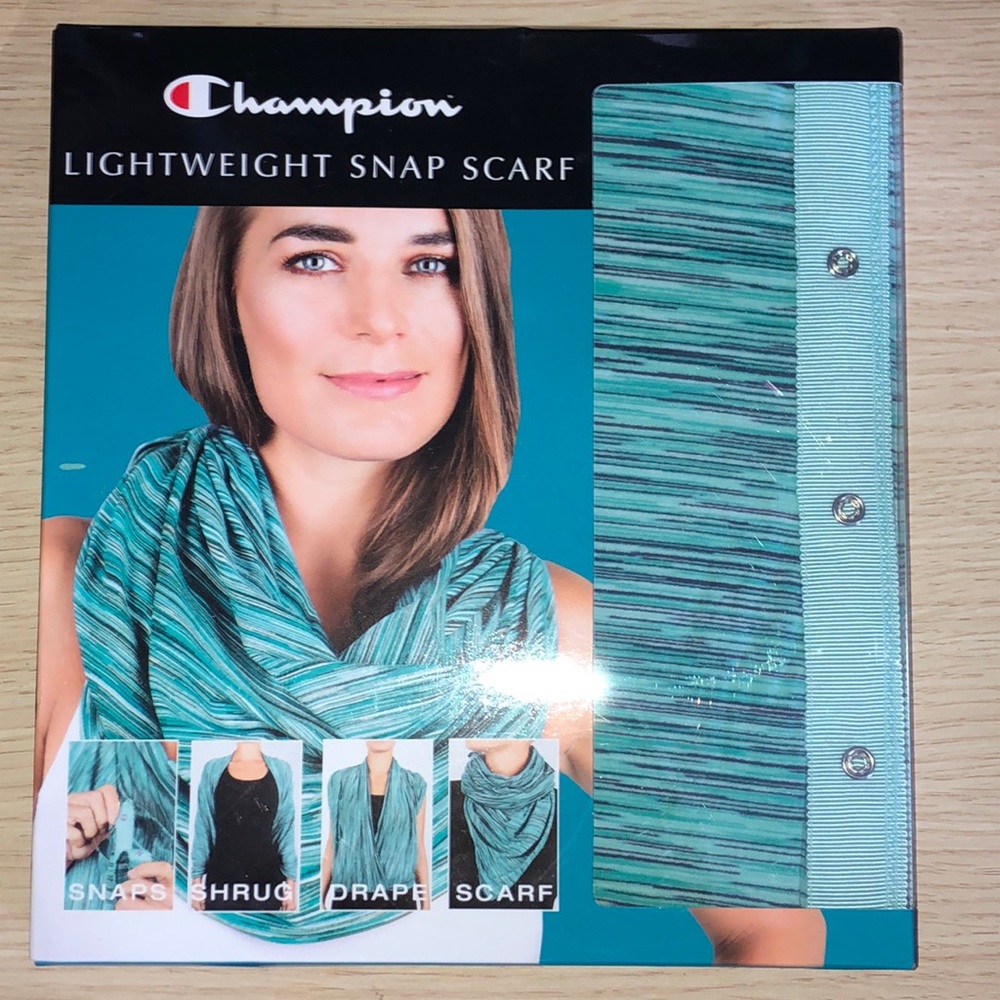 Champion Lightweight Snap Scarf